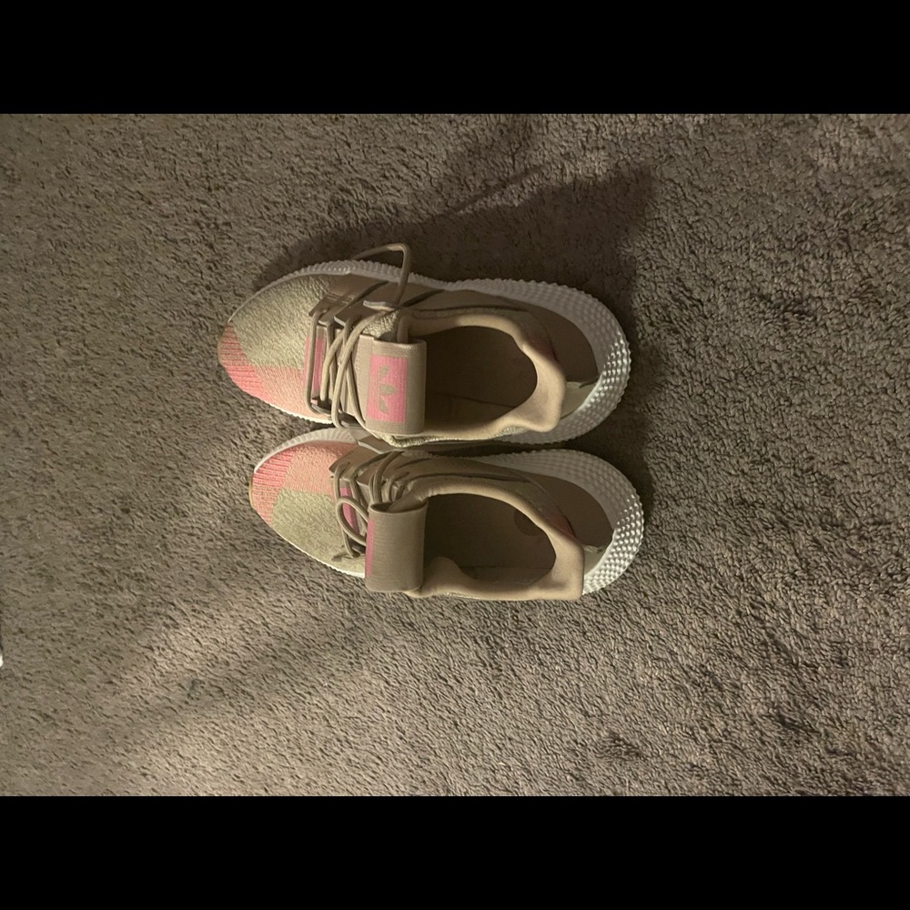 Addidas sneakers